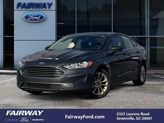 2020 ford fusion se