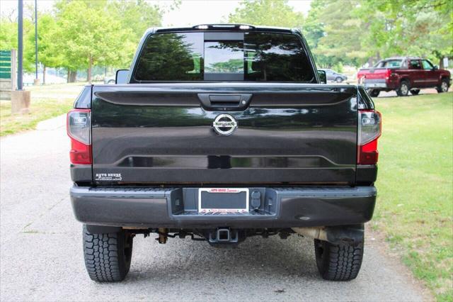 2018 nissan titan xd sv