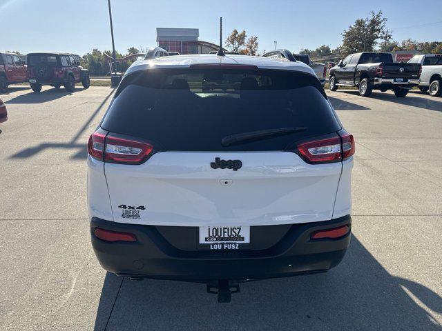 2016 jeep cherokee altitude