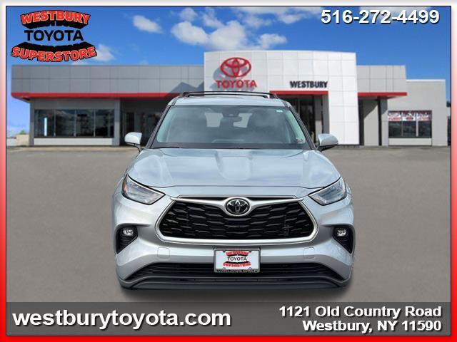 2023 toyota highlander le
