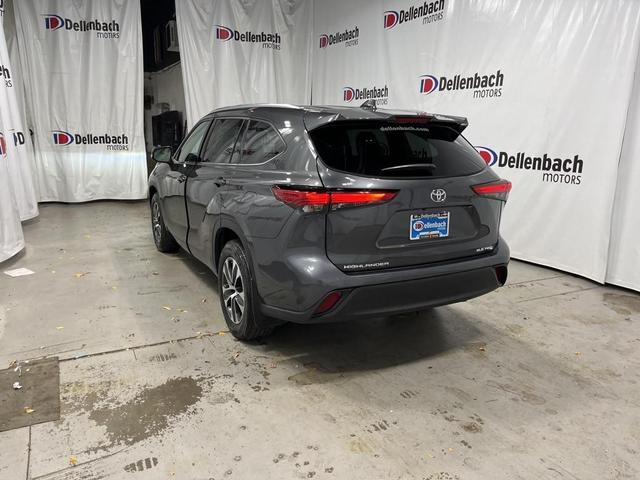 2021 toyota highlander xle