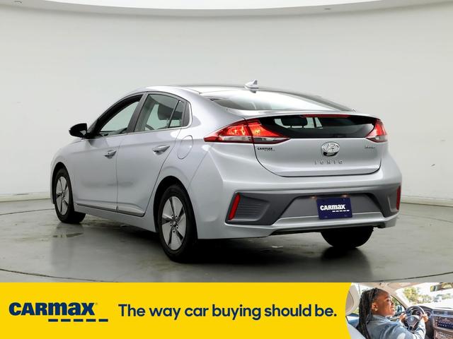 2022 hyundai ioniq hybrid se