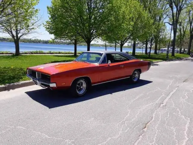 1969 dodge charger se with rare factory power sunroof