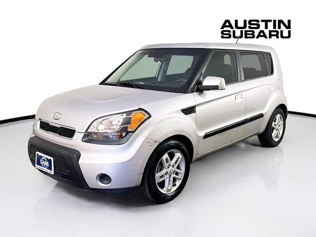 2010 kia soul +