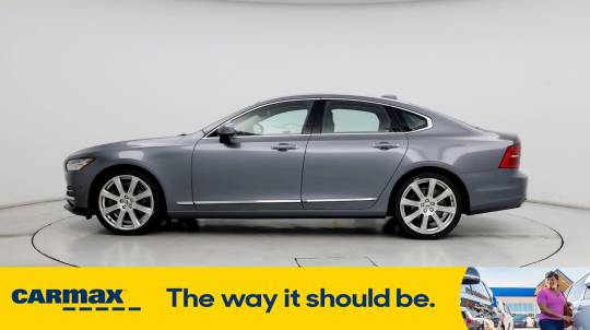 2017 Volvo S90