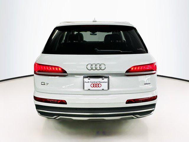2024 audi q7 45 premium