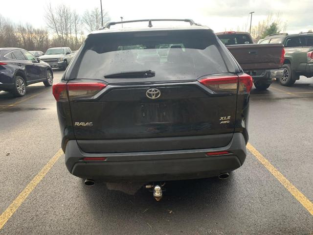 2022 toyota rav4 xle