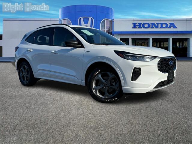 2023 ford escape st-line