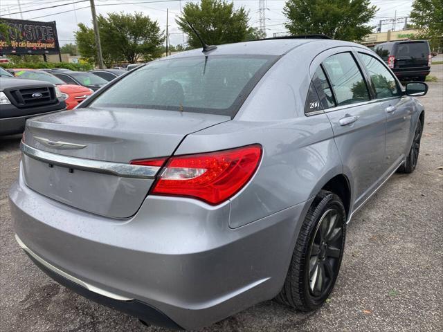 2012 chrysler 200 touring
