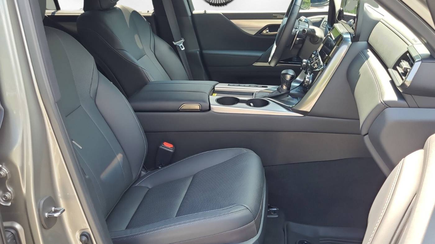 2023 lexus lx 600 f sport handling