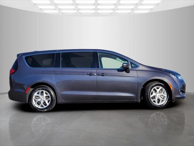 2020 chrysler pacifica touring