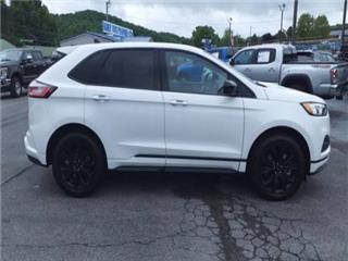 2023 Ford Edge se