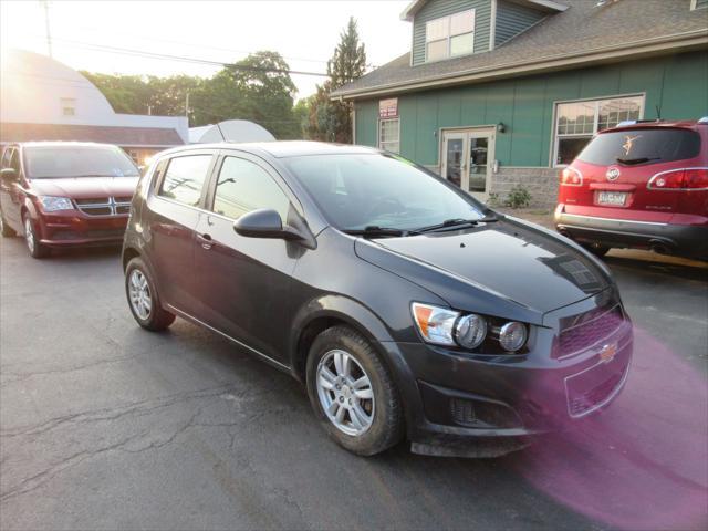 2016 chevrolet sonic lt
