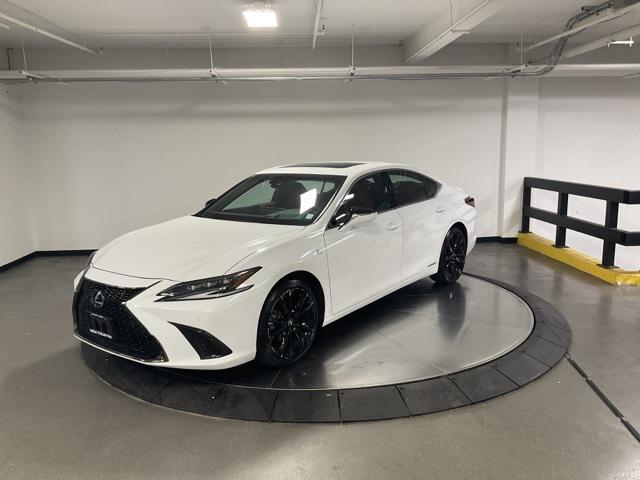 2022 lexus es 300h f sport