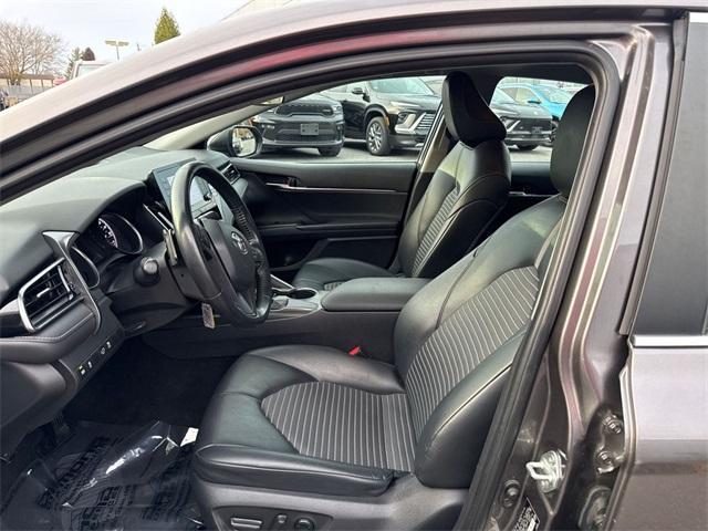 2021 toyota camry se
