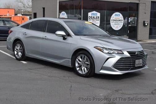 2019 toyota avalon limited in laurence, kansas