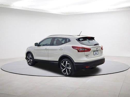 2021 nissan rogue sport sl in wilmington, north carolina