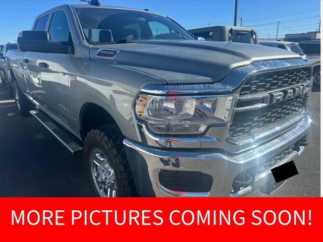2022 ram 3500 tradesman crew cab 4x4 8' box