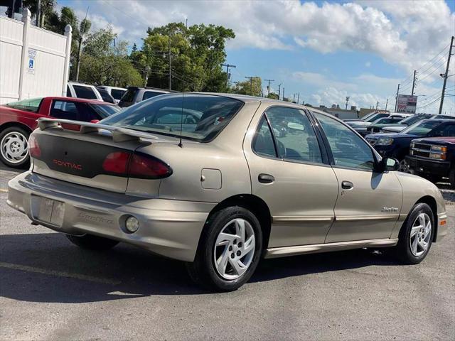 2002 pontiac sunfire se sedan 4d