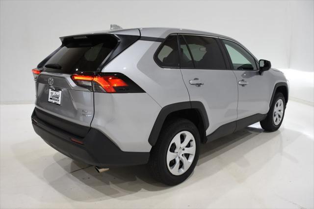 2023 toyota rav4 le