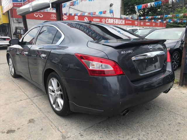 2011 nissan maxima sv