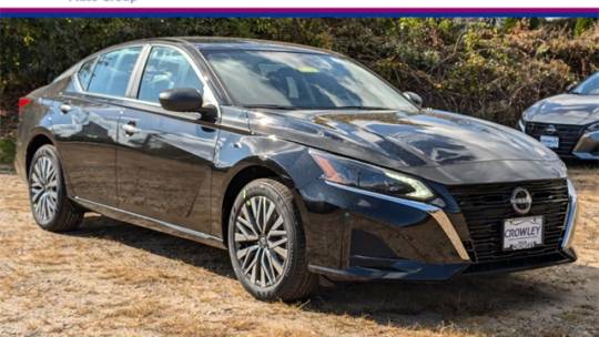 2025 Nissan Altima
