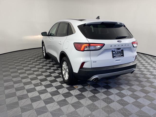 2021 ford escape se