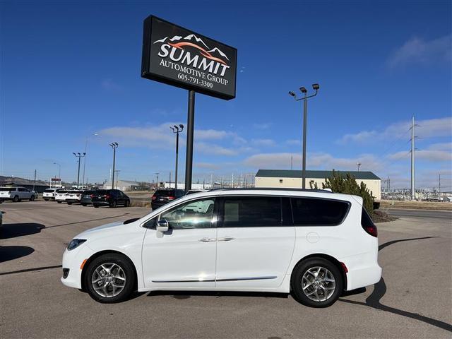 2018 chrysler pacifica limited