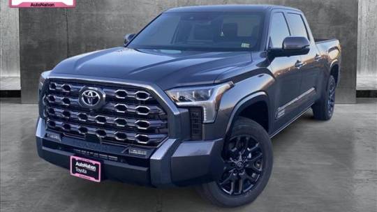 2025 Toyota se