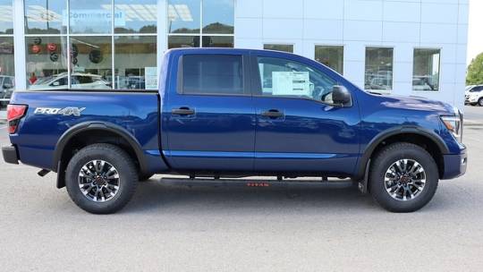 new 2024 nissan titan pro-4x crew cab 4wd