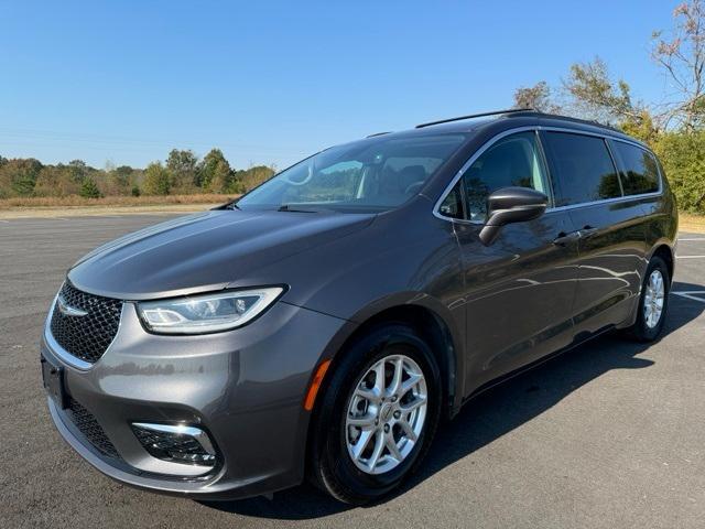 2022 chrysler pacifica touring-l