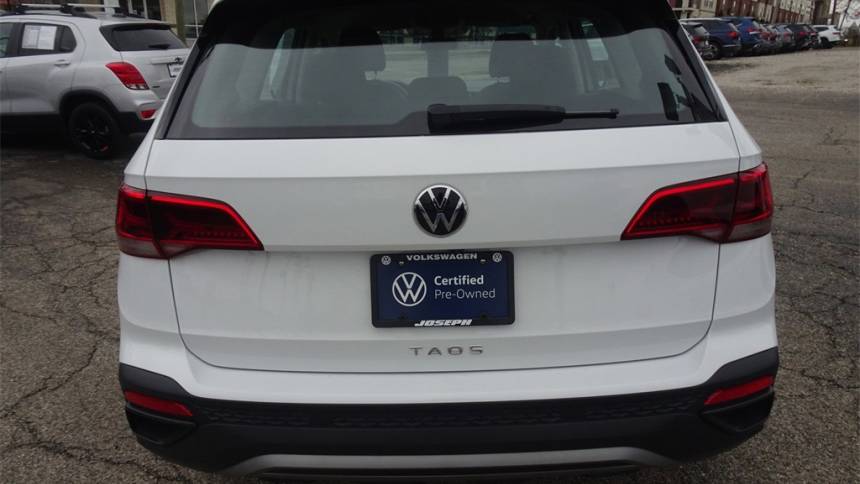 2022 volkswagen taos s