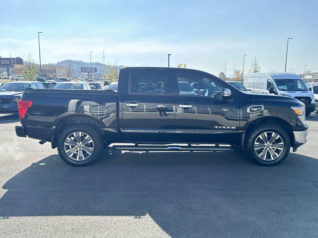 2017 nissan titan sl