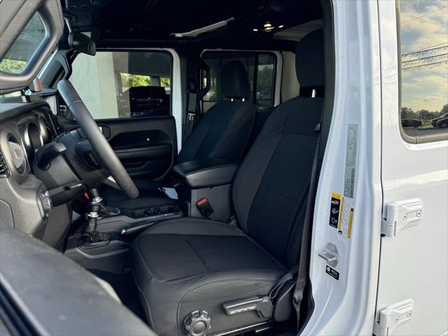 2023 jeep gladiator sport s
