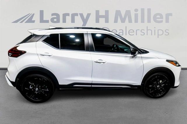 2023 nissan kicks sr