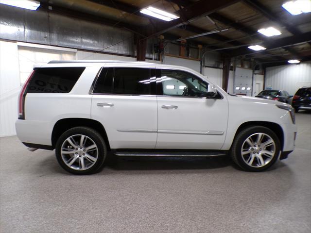 2016 cadillac escalade luxury
