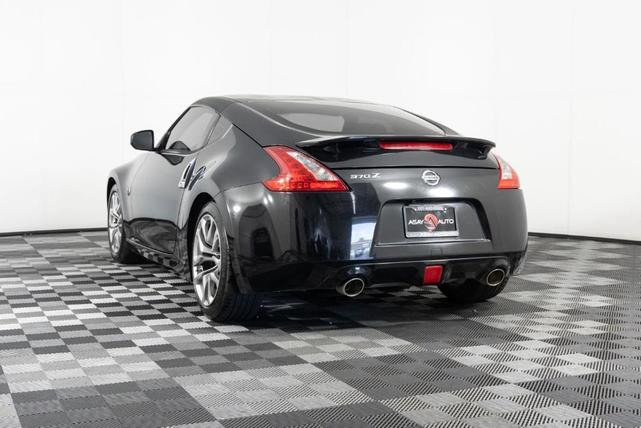 2013 nissan 370z base