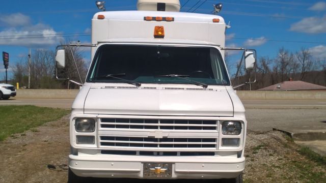 1986 chevy 1 ton diesel truck