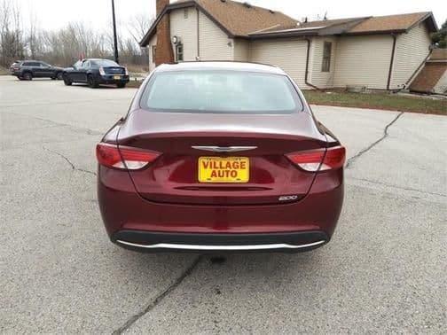 2015 chrysler 200 limited 4dr front-wheel drive sedan in green bay, wisconsin