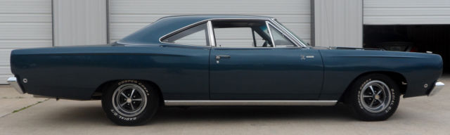 1968 real deal roadrunner. 383 big block with power steering and rally wheels