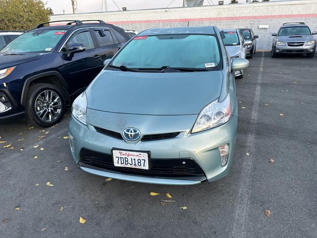 2014 toyota prius three