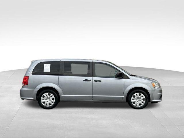 2019 dodge grand caravan se