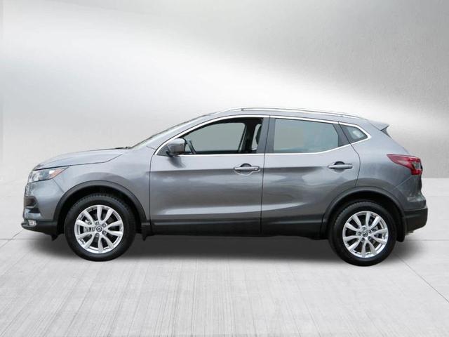 2022 nissan rogue sport sv