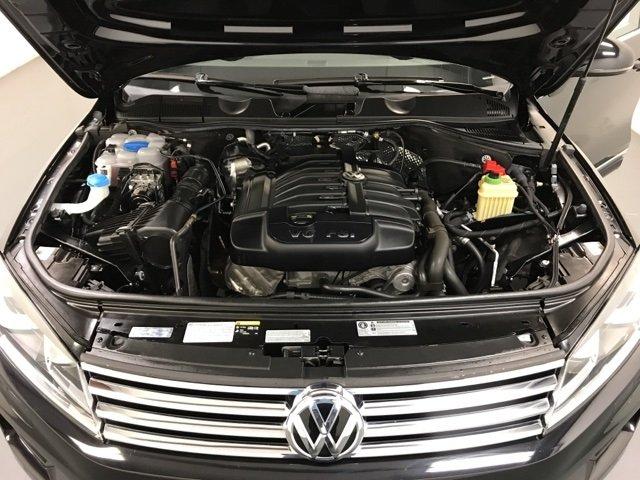 certified 2016 volkswagen touareg vr6 holland, mi 49424 for sale in holland, michigan