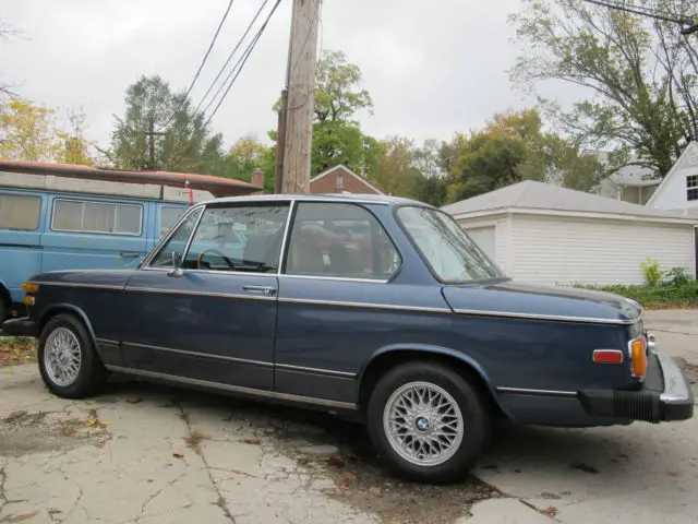 1975 bmw 2002 base coupe 2-door 2.0