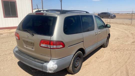 2002 Toyota Sienna
