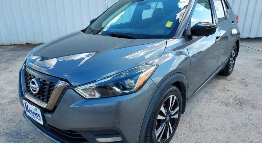 2020 nissan kicks sr