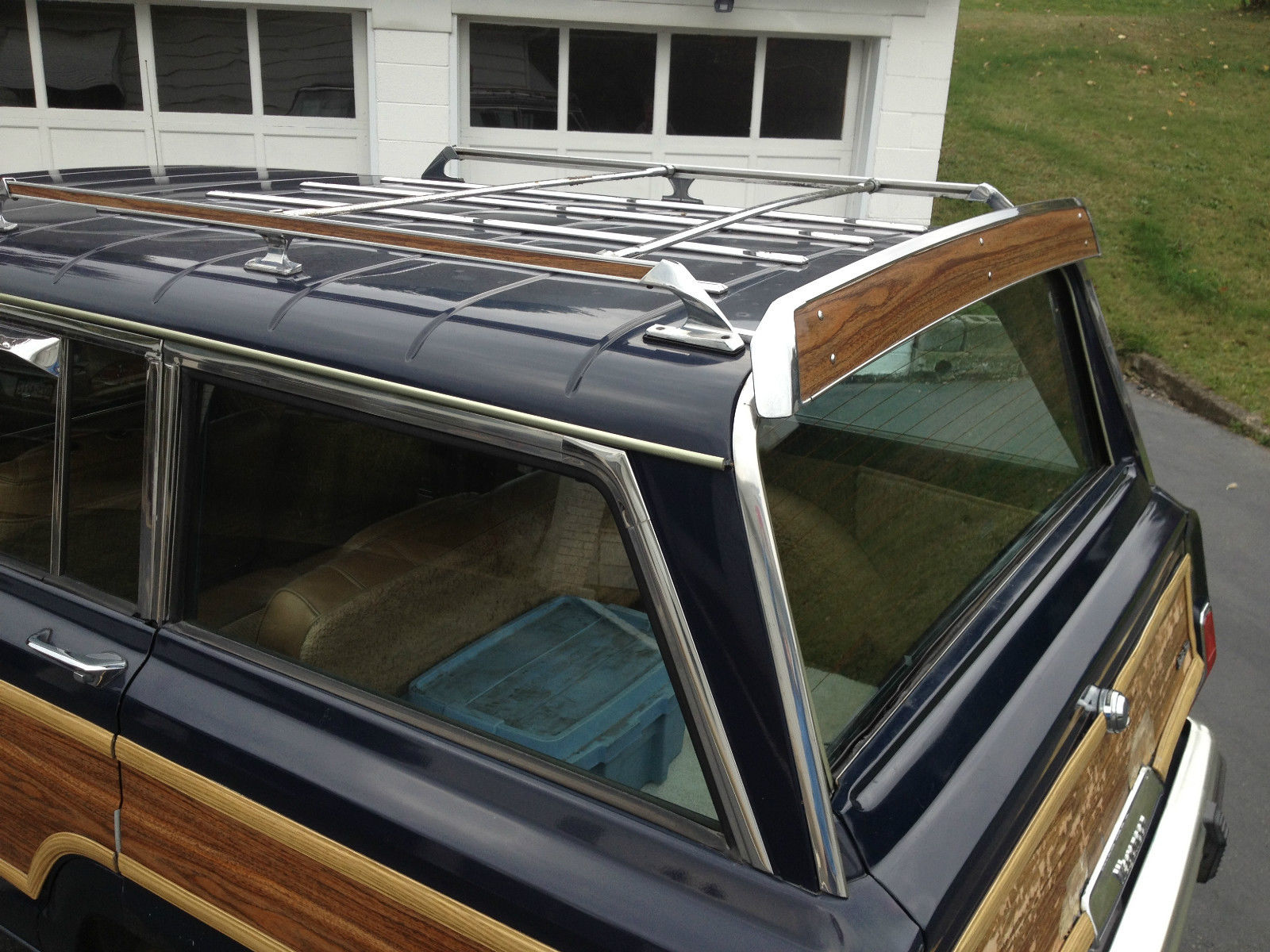 1986 jeep grand wagoneer