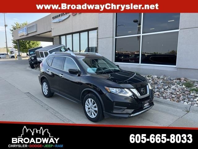 2020 nissan rogue sv
