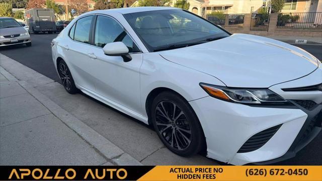 2020 toyota camry se